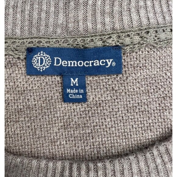 Democracy Drop Shoulder Sleeve Scoop Neck Printed Hi-Low Hem Knit Top Medium - Picture 10 of 15